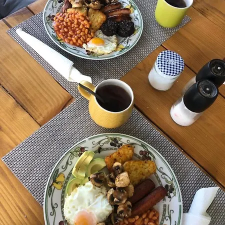 Cois Na Mara Eire Code V15 T677 4* Derrynadivva